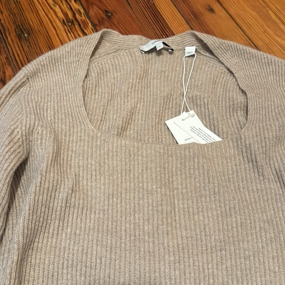 Vince Cashmere Scoop Neck Sweat - Picture 2 of 3